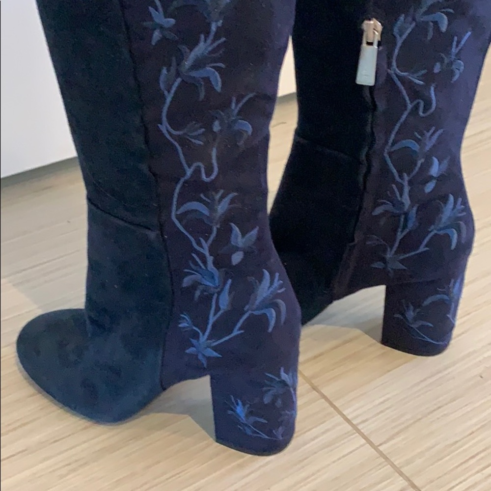 Kenneth Cole Claire OTK blue suede emb. boots 7.5